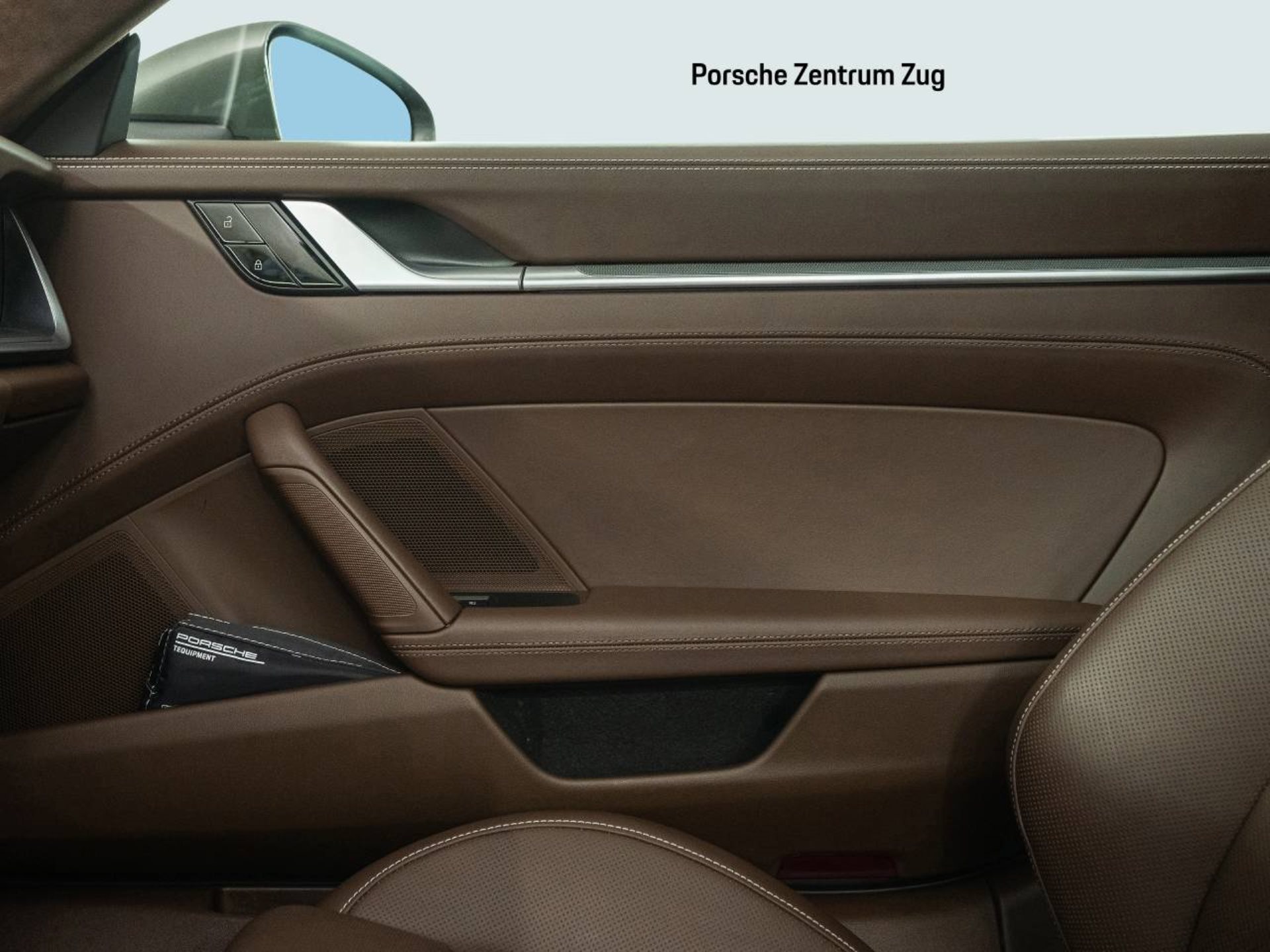 PORSCHE 911 Carrera 4S-image-23