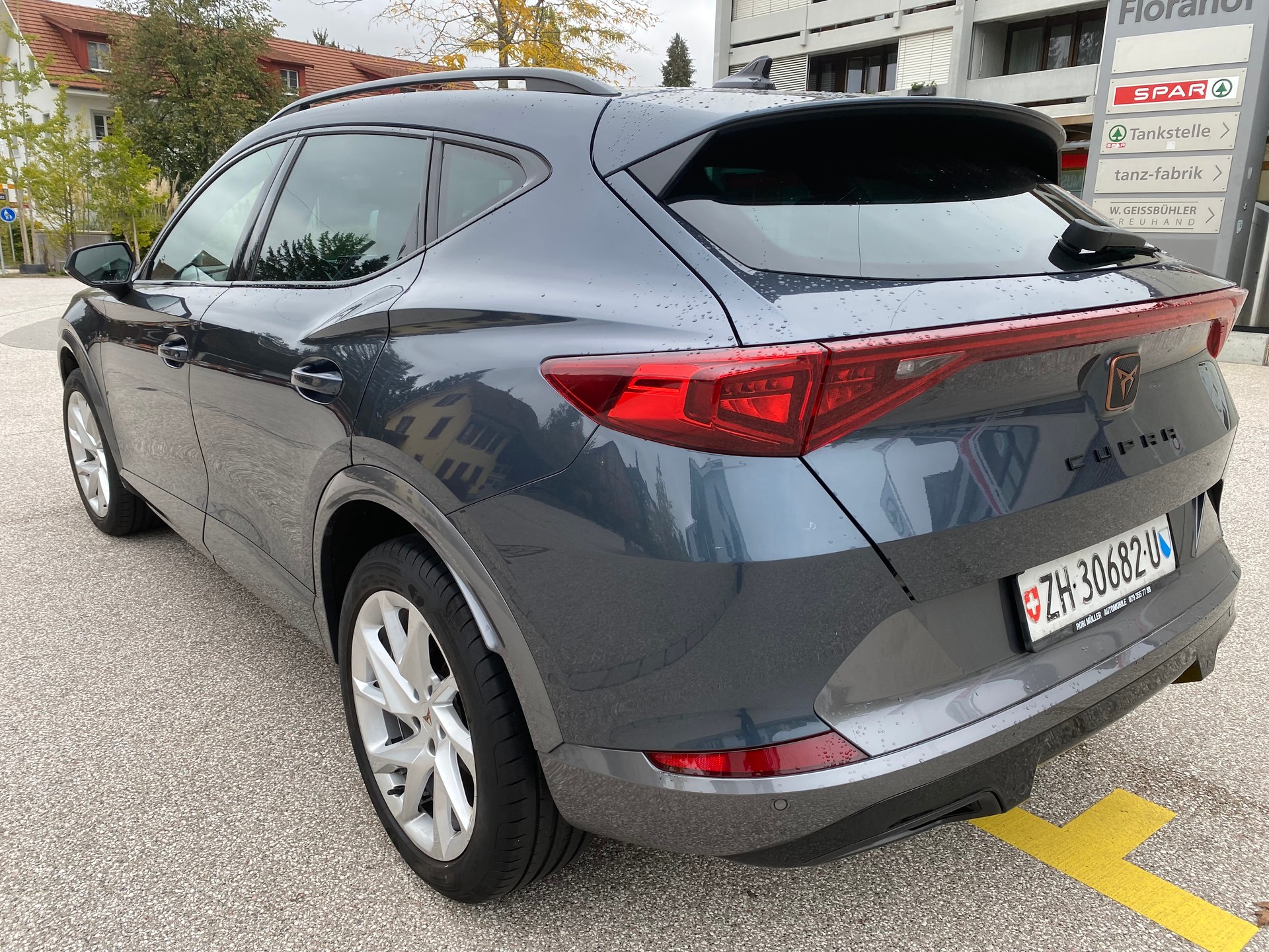 CUPRA Formentor 1.5 TSI DSG-image-2