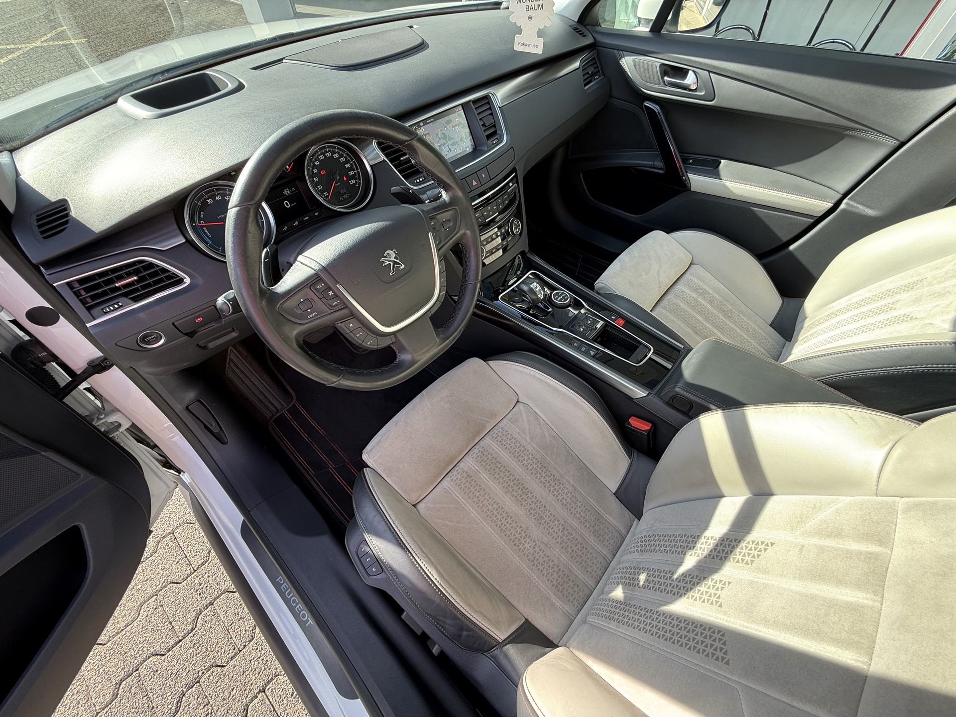 PEUGEOT 508 RXH 2.0 HDI Hybrid4 EGS6-image-14