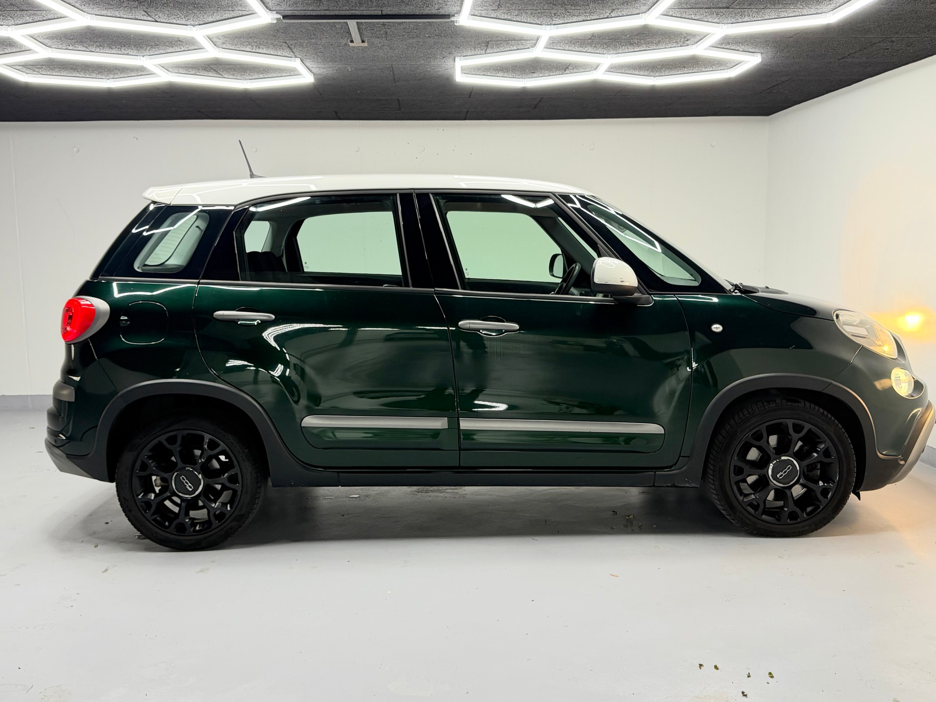FIAT 500L 1.6 JTD Pop Star-image-3