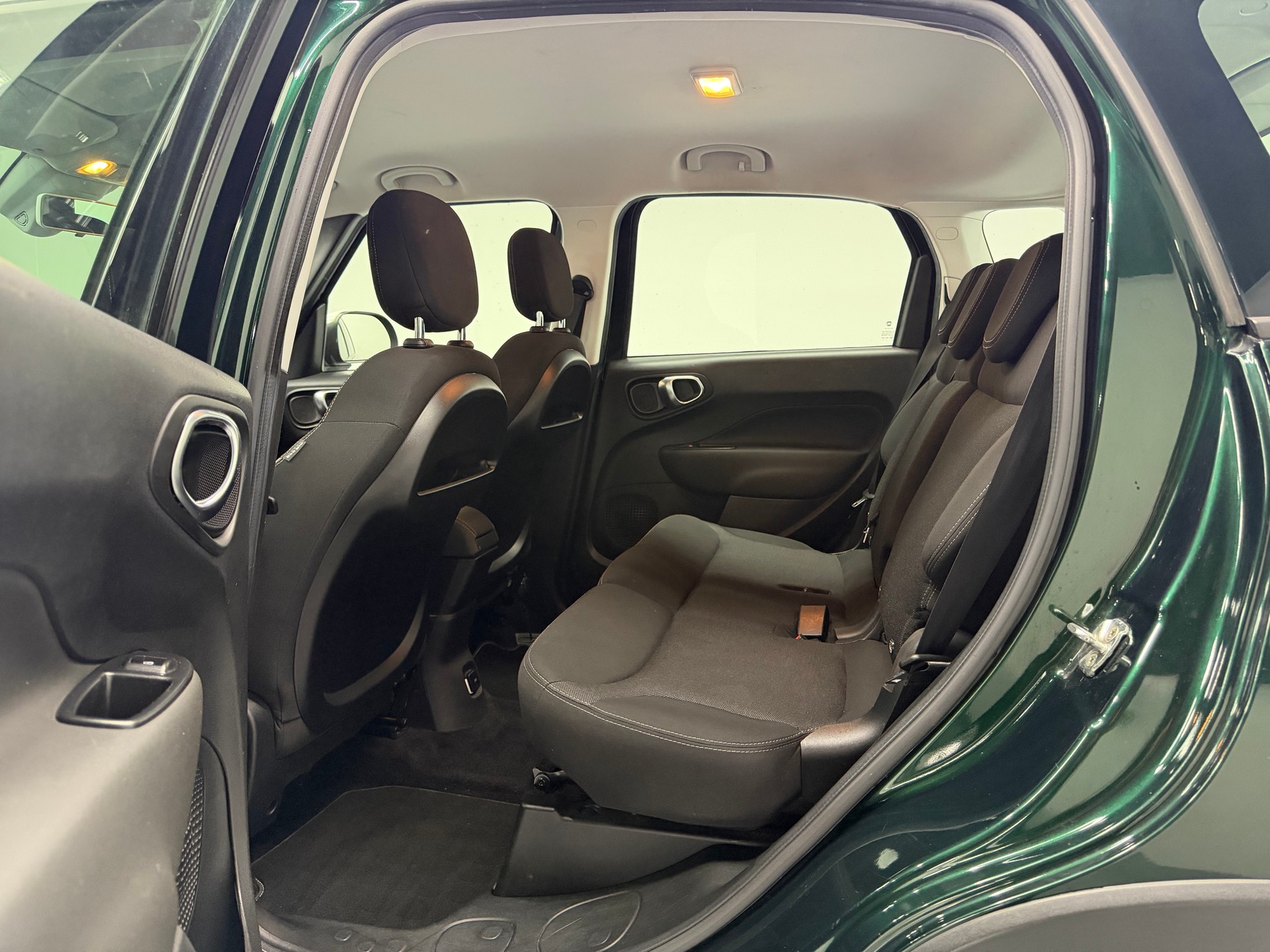 FIAT 500L 1.6 JTD Pop Star-image-13