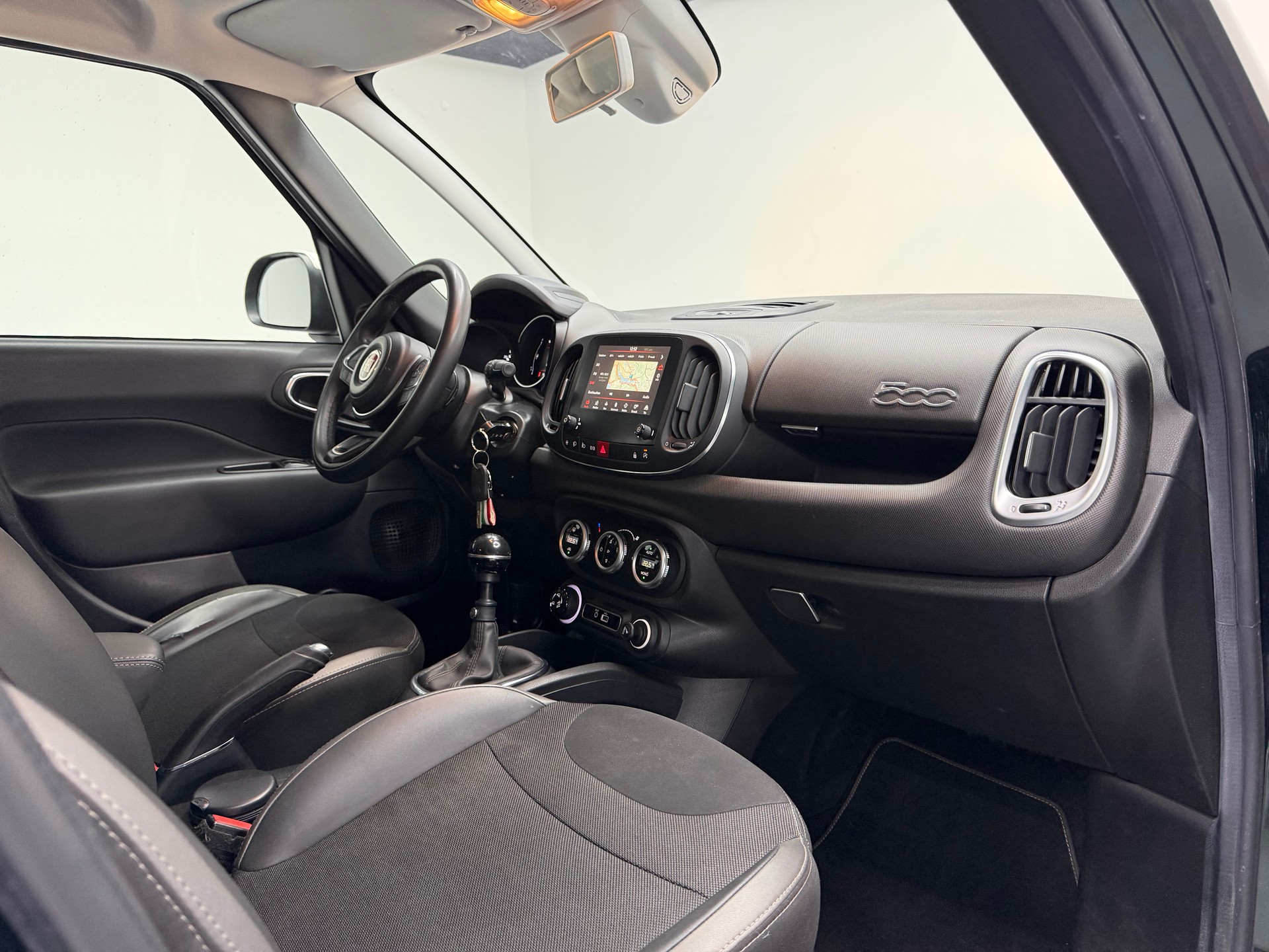 FIAT 500L 1.6 JTD Pop Star-image-11