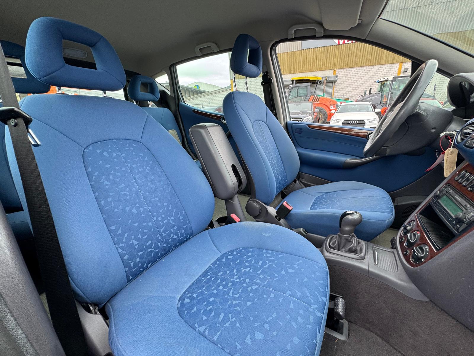 MERCEDES-BENZ A 190 L Elégance-image-8