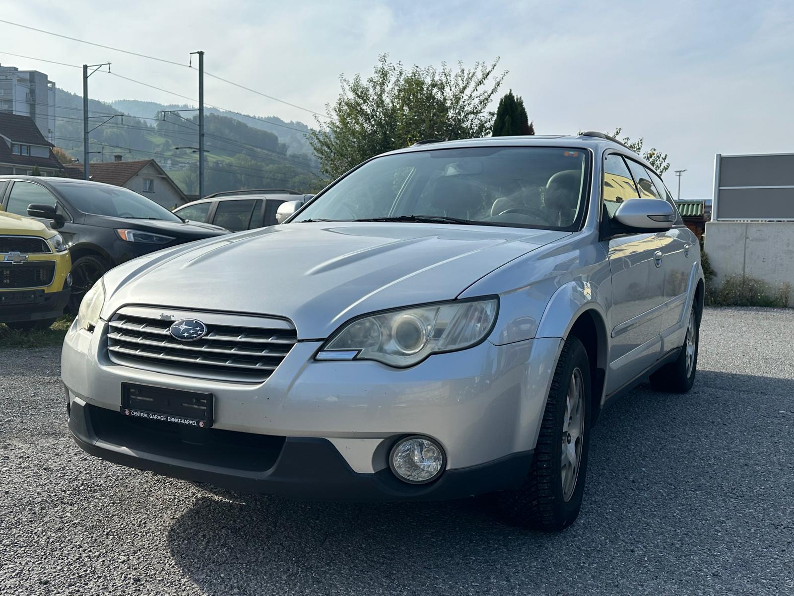 SUBARU Outback 3.0R AWD Swiss Automatic-image-1