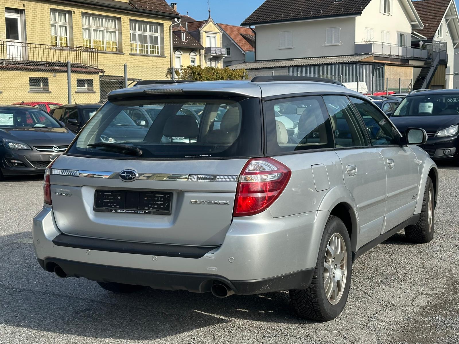 SUBARU Outback 3.0R AWD Swiss Automatic-image-3