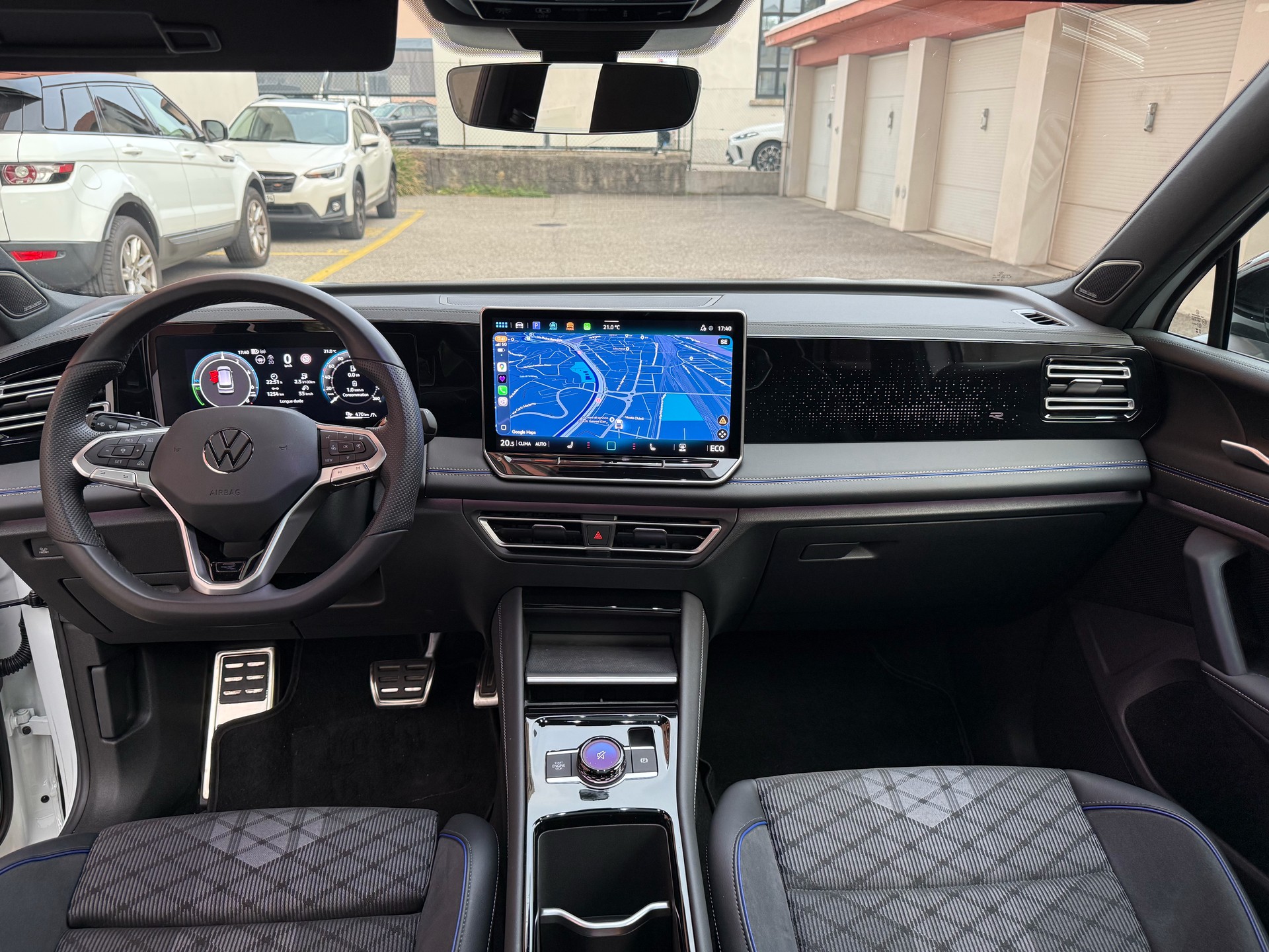 VW 1.5 TSI PHEV R-Line DSG-image-2