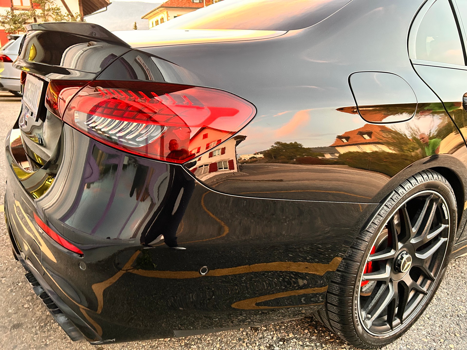MERCEDES-BENZ E 63 S AMG 4matic+-image-2