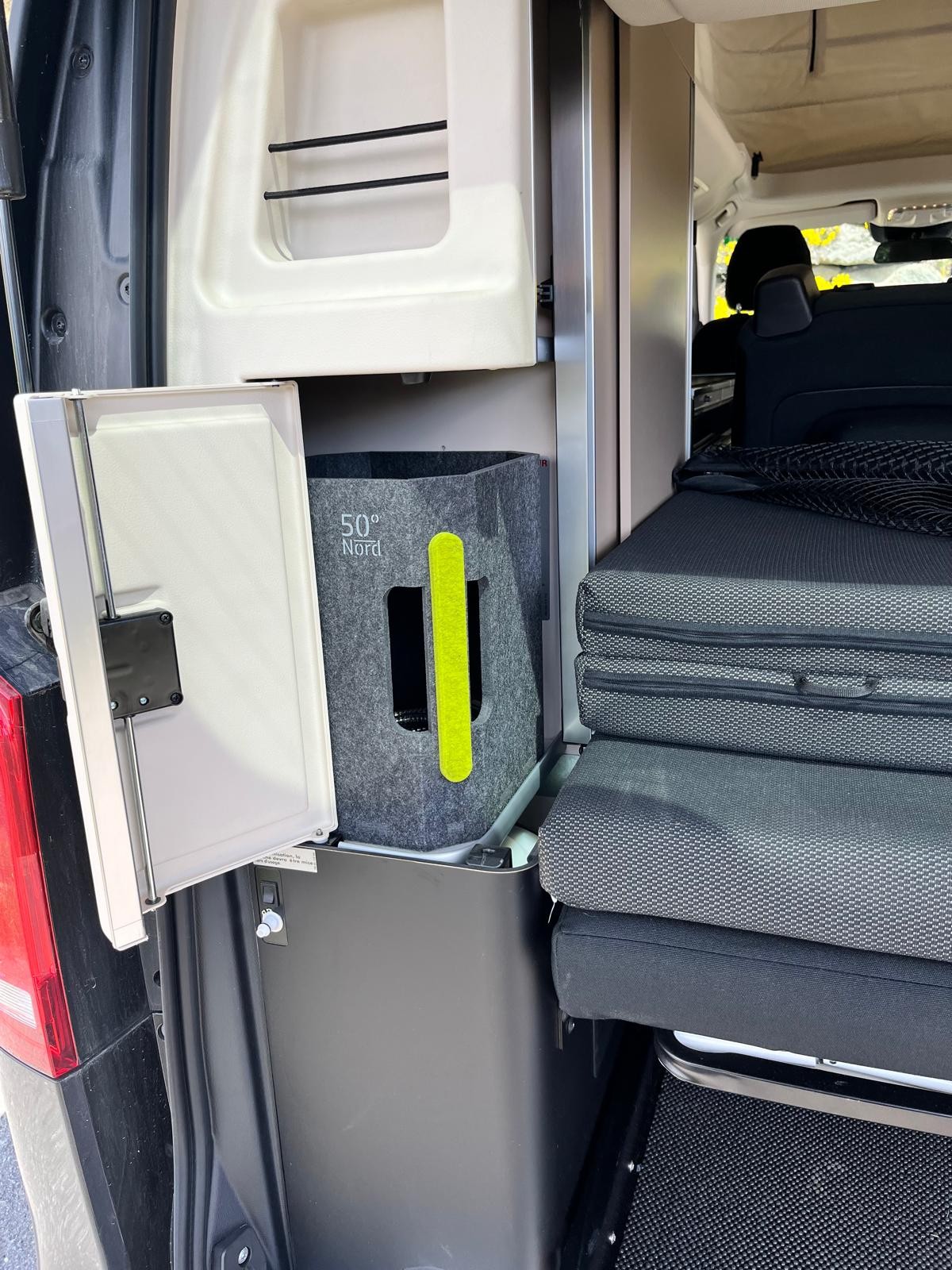MERCEDES-BENZ Marco Polo 300 d 4M Automat-image-6