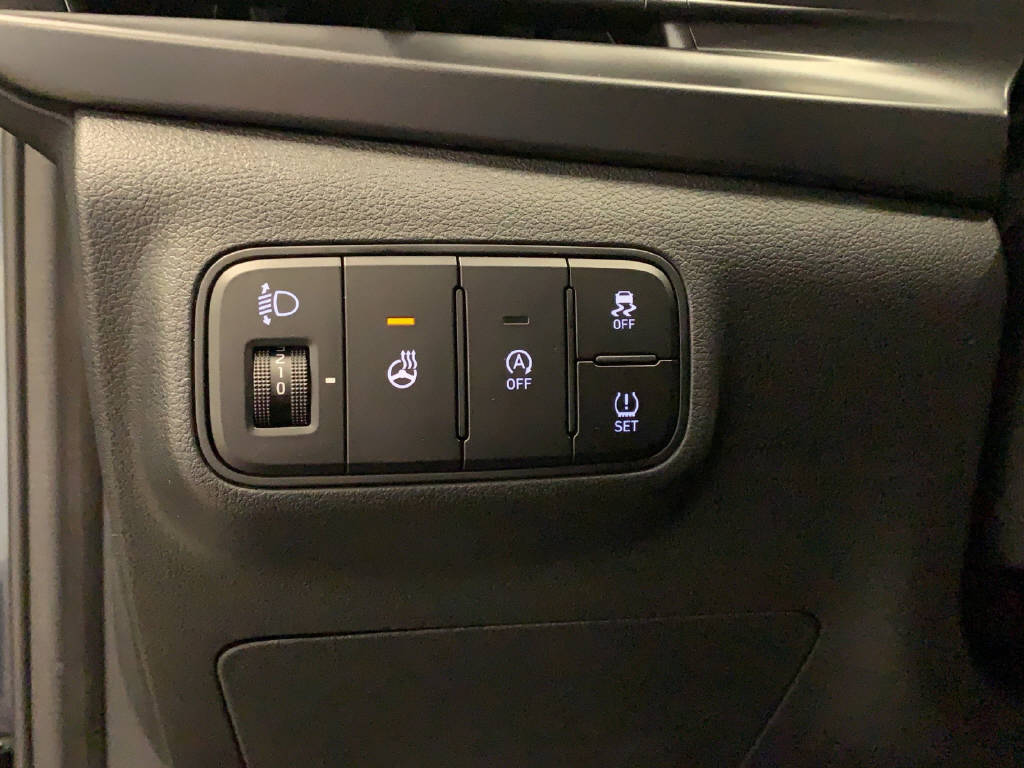 HYUNDAI Bayon 1.0 T-GDi 120 Amplia-image-8