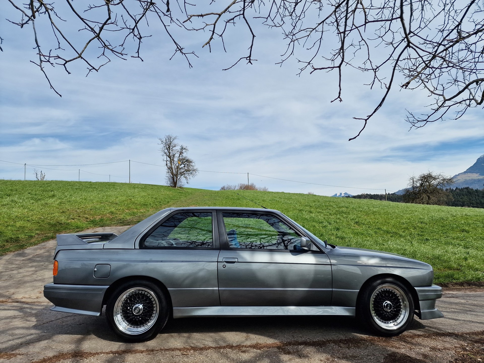 BMW M3-image-1