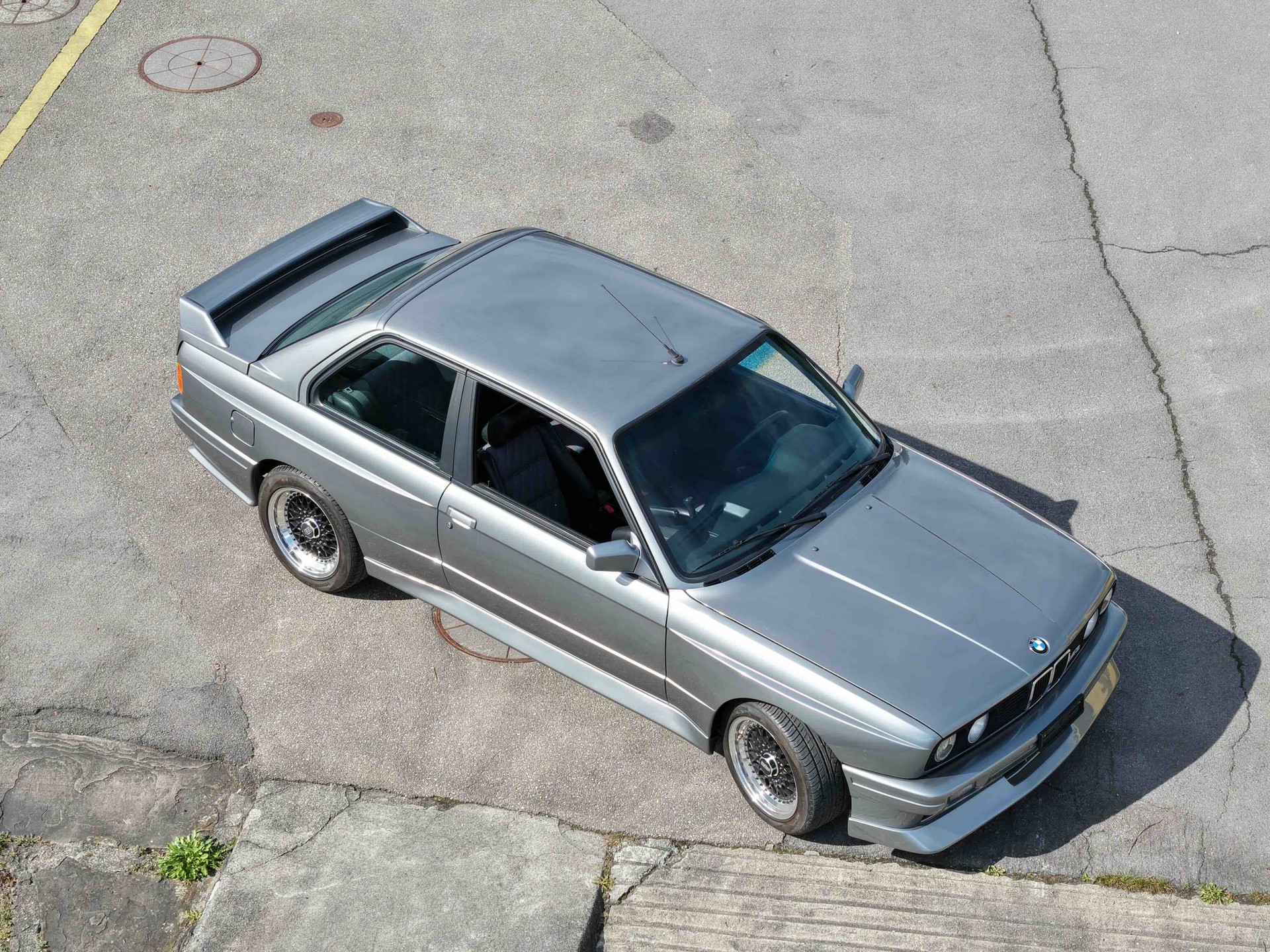 BMW M3-image-3
