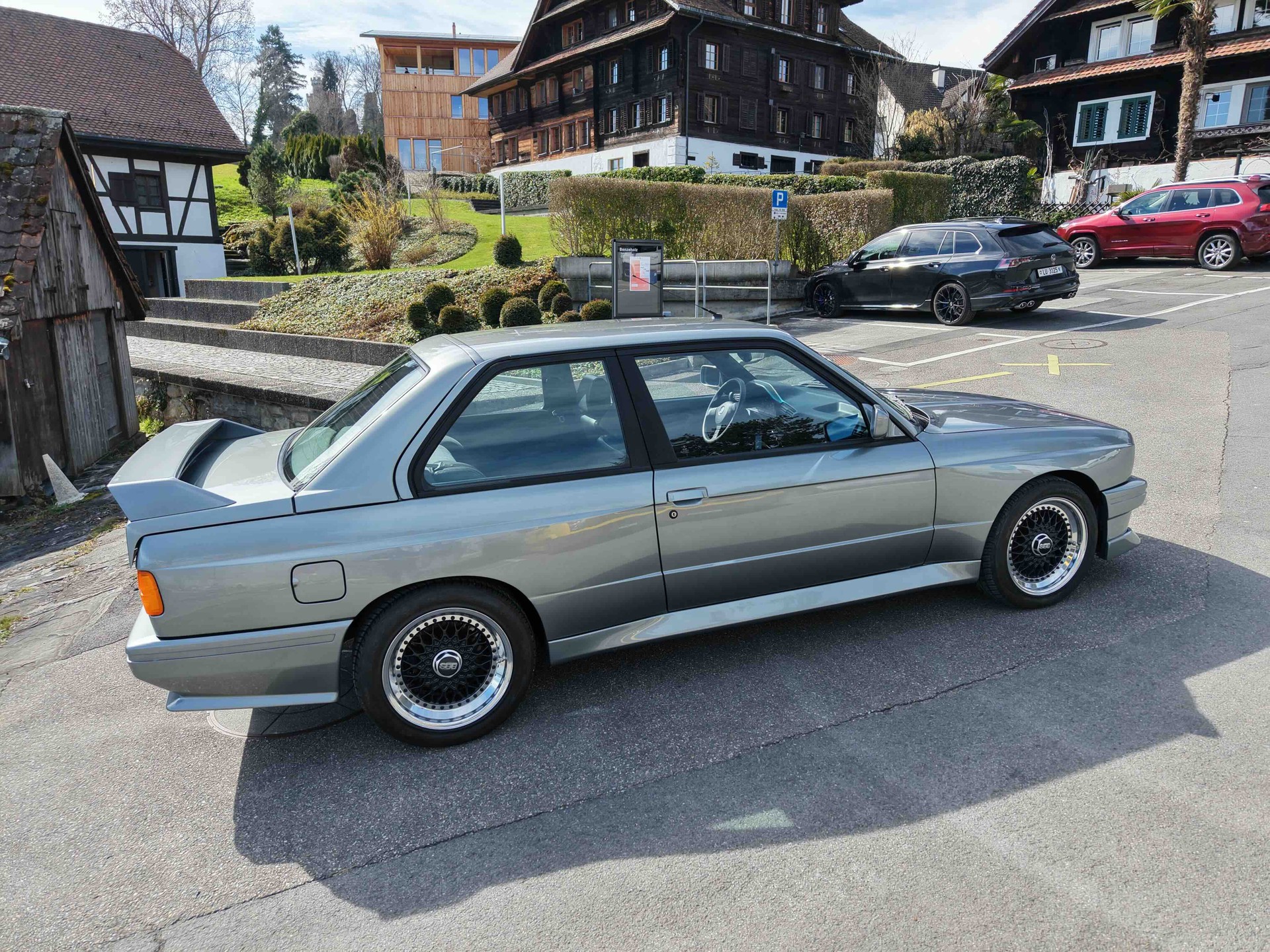 BMW M3-image-1
