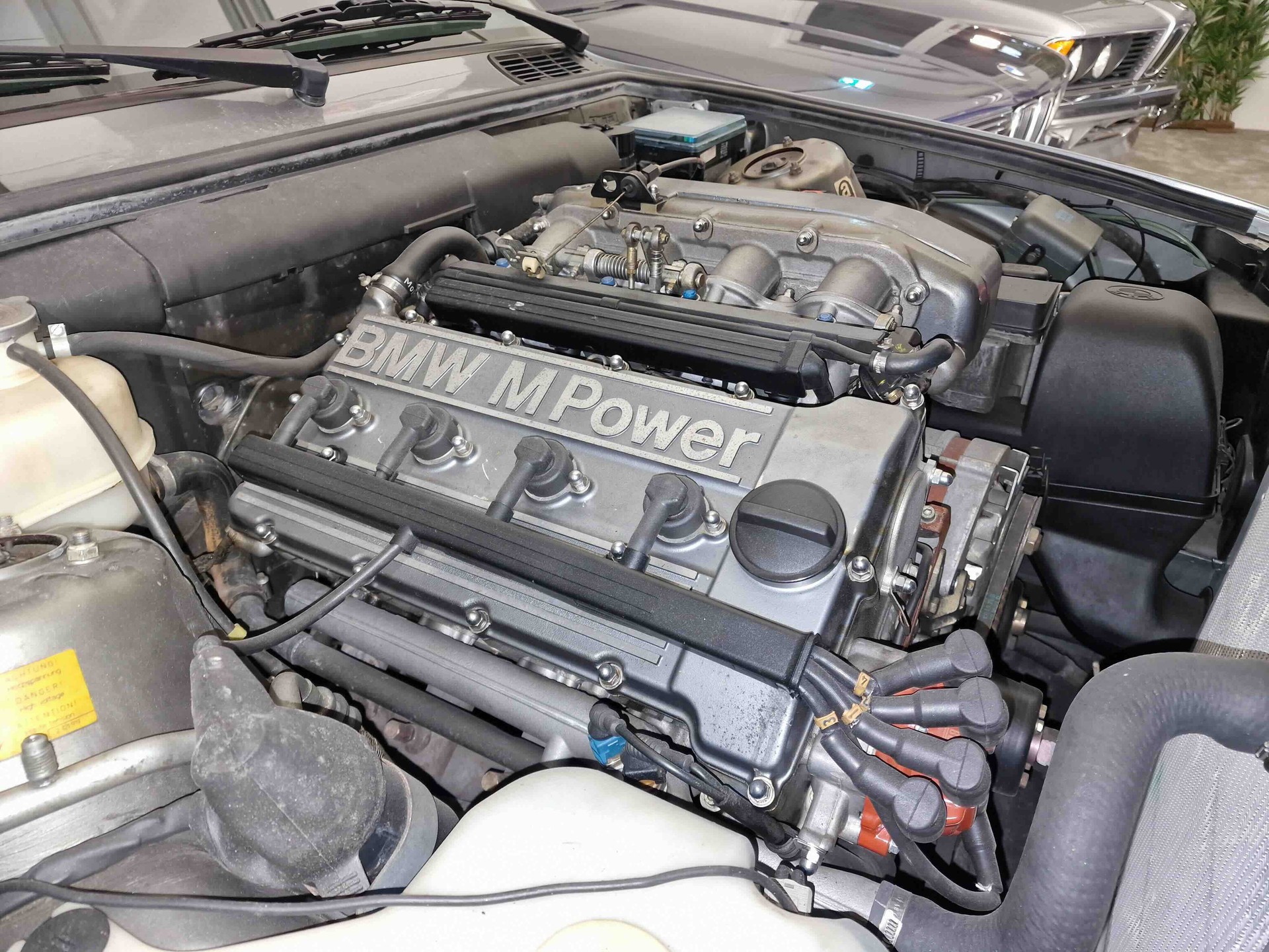 BMW M3-image-9