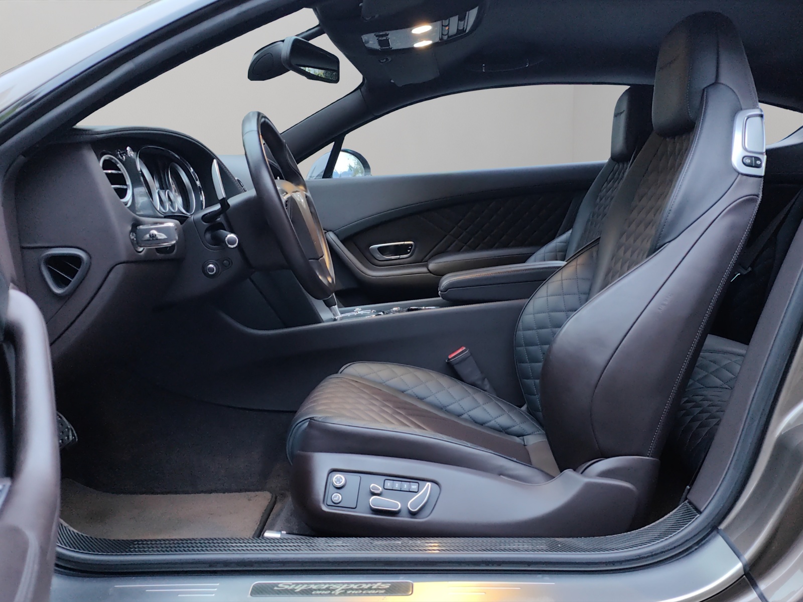 BENTLEY Continental Supersports 6.0 W12-image-10
