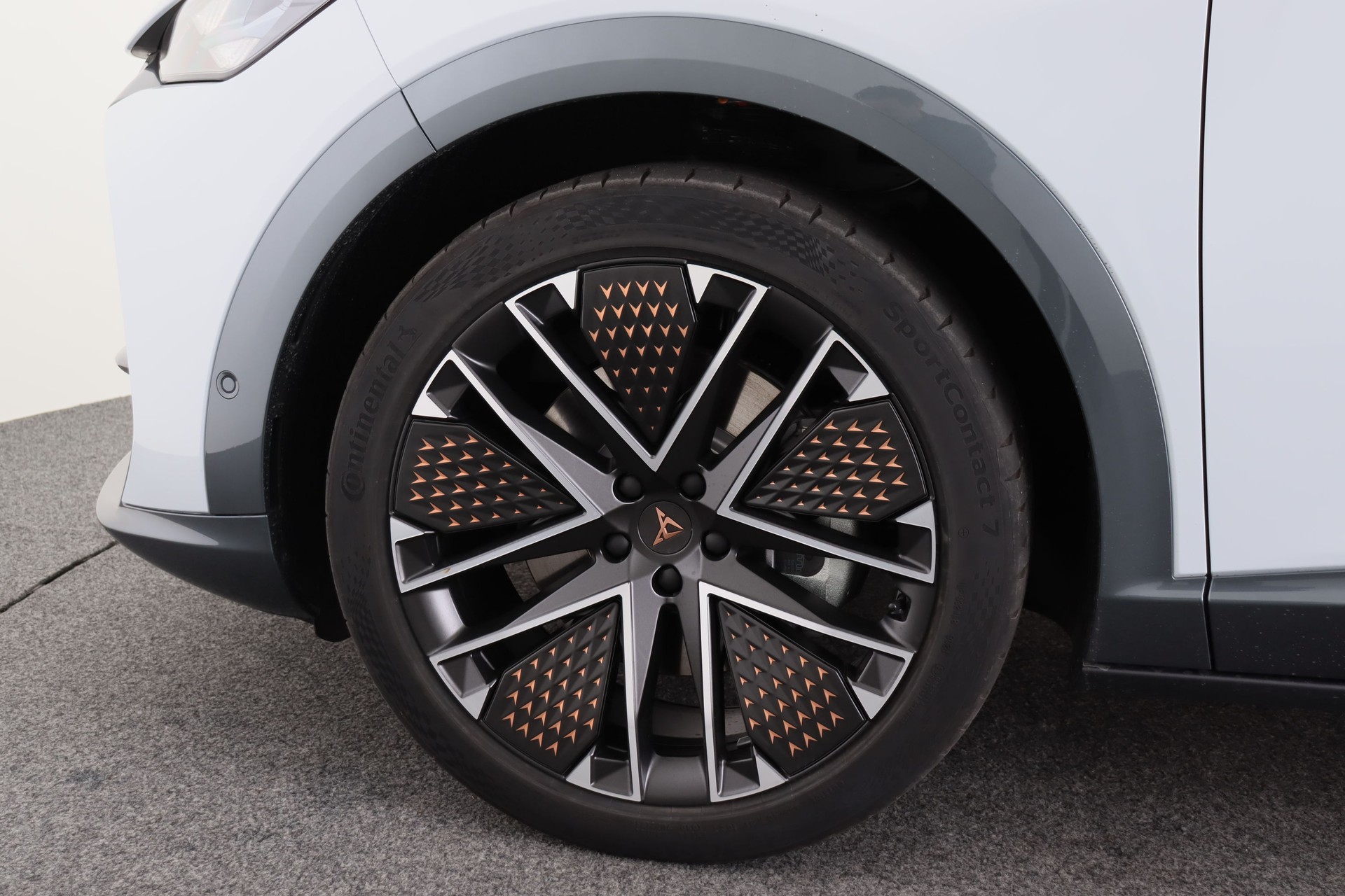 CUPRA Tavascan Type 10 77 kWh VZ Extreme-image-12