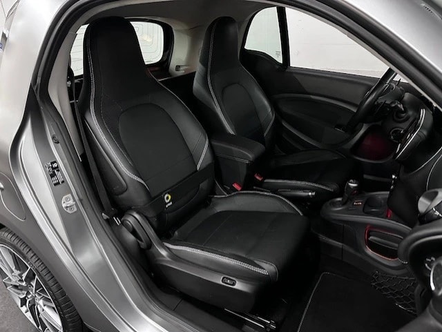 SMART fortwo Brabus 130 Xclusive twinmatic-image-11
