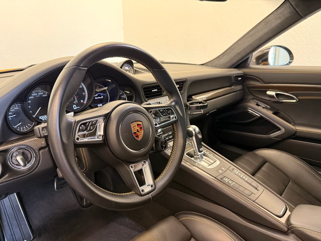 PORSCHE 911 Turbo S Exclusive Series-image-16