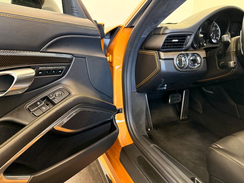 PORSCHE 911 Turbo S Exclusive Series-image-18