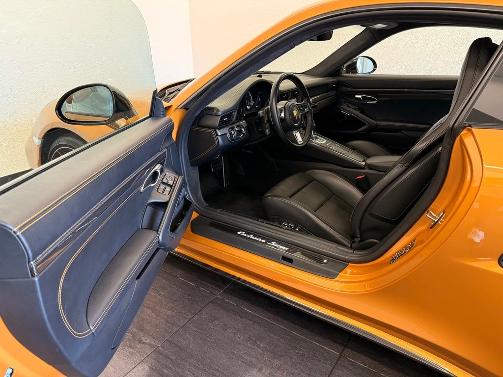 PORSCHE 911 Turbo S Exclusive Series-image-13