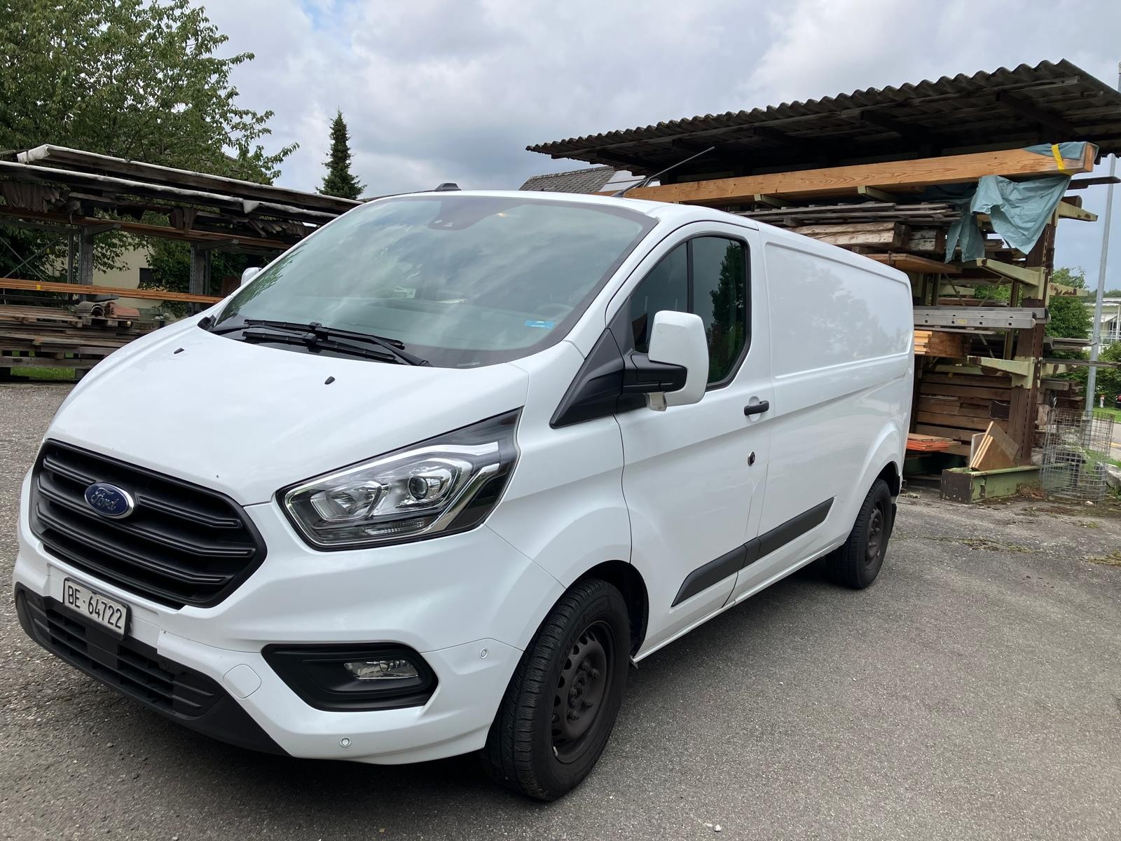 FORD Transit Custom Van 320 L2H1 Basis-image-1