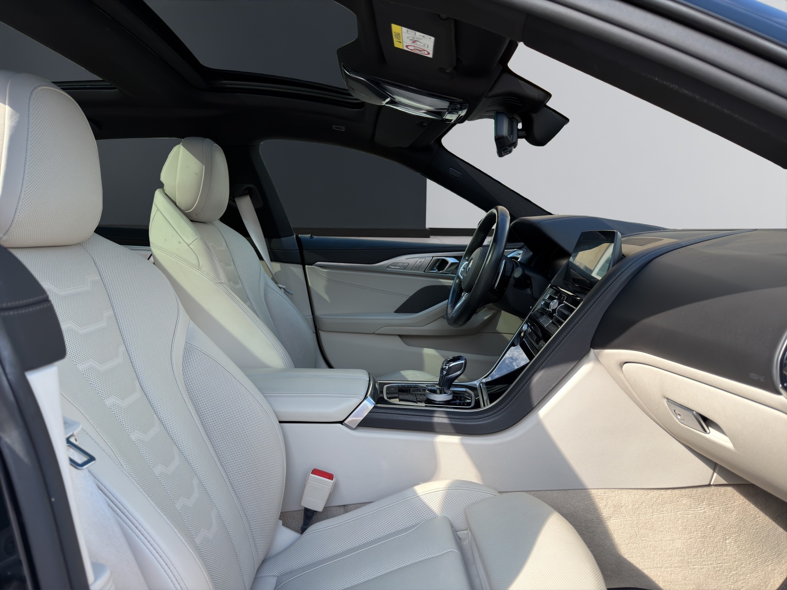 BMW 840i xDrive Gran Coupé-image-13