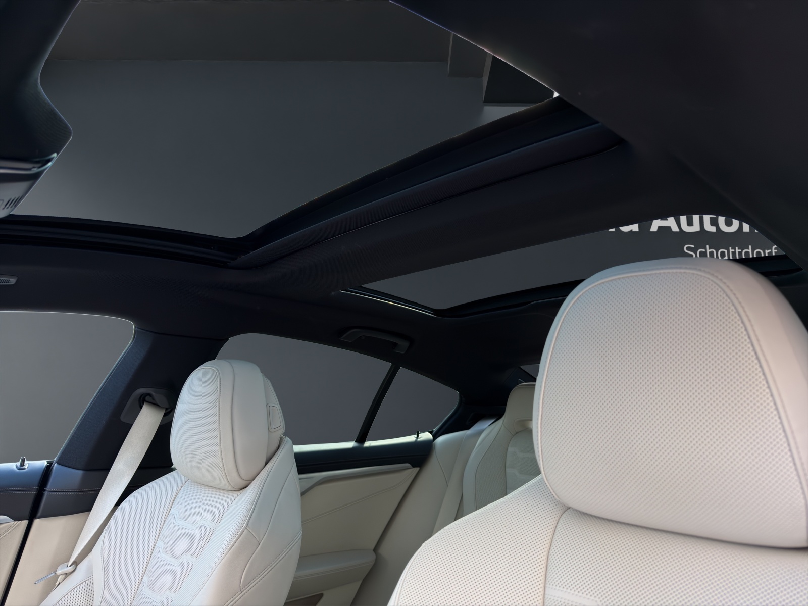 BMW 840i xDrive Gran Coupé-image-9