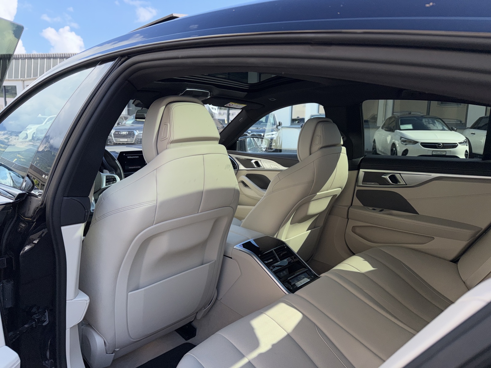 BMW 840i xDrive Gran Coupé-image-21