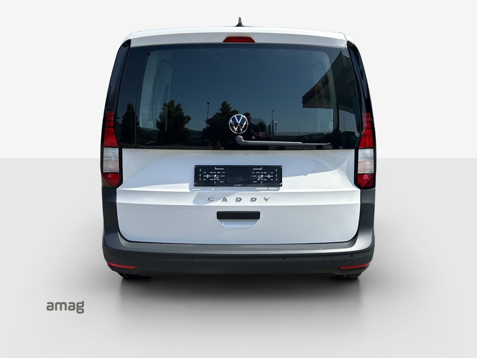 VW Caddy Cargo 2.0TDI-image-3