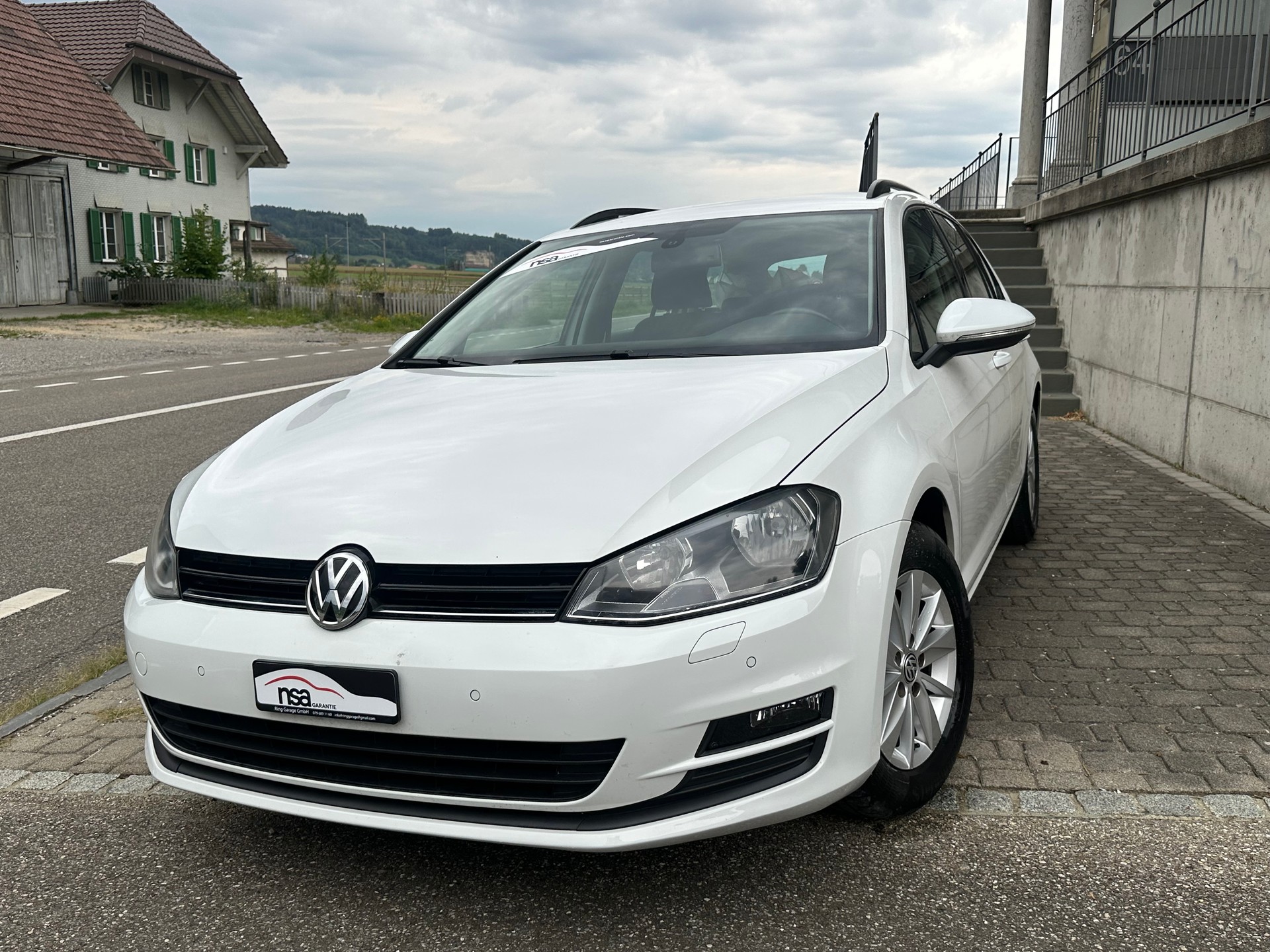 VW Golf Variant 1.4 TSI 65th Edition-image-0