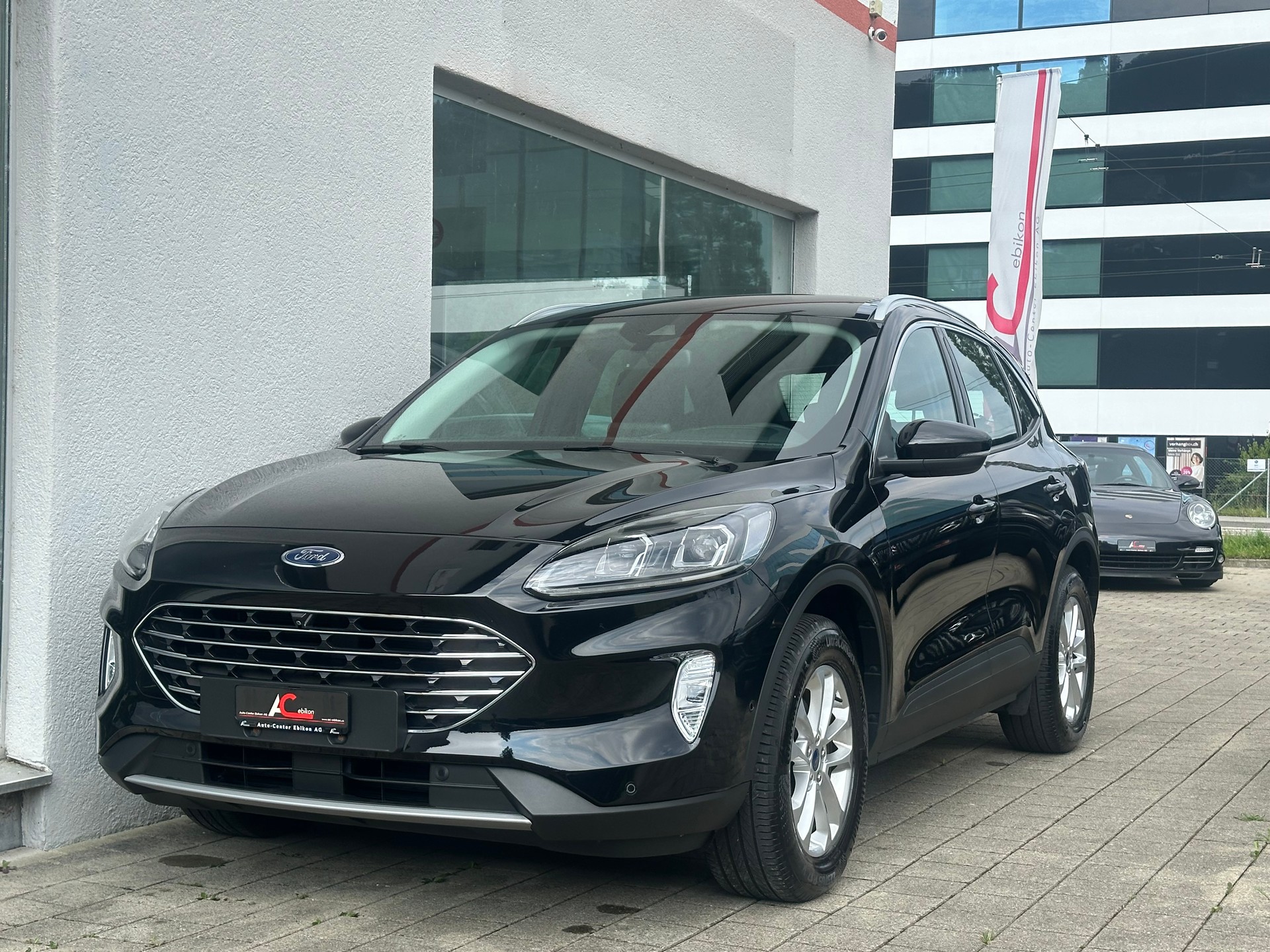 FORD Kuga 2.0 TDCi EcoBlue Titanium 4WD