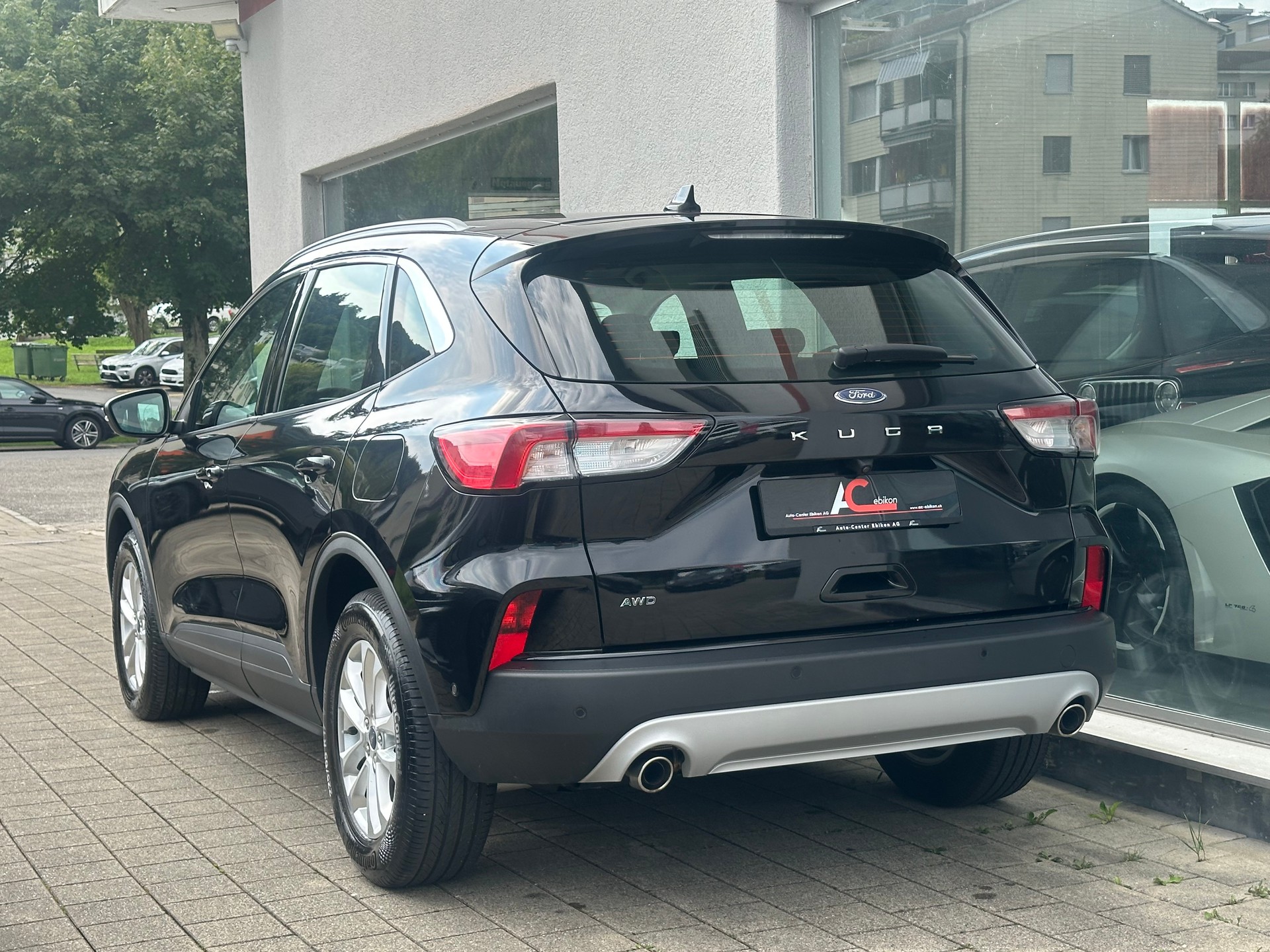 FORD Kuga 2.0 TDCi EcoBlue Titanium 4WD-showroom-element-2