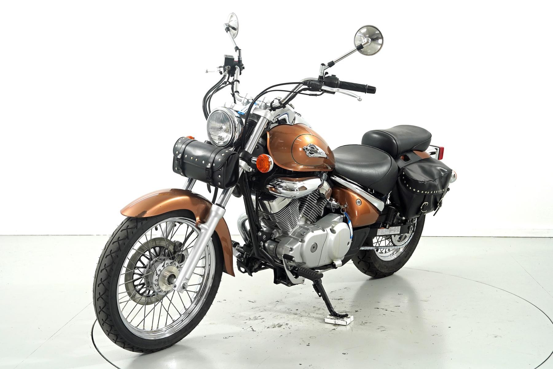 SUZUKI VL 125-showroom-element-2