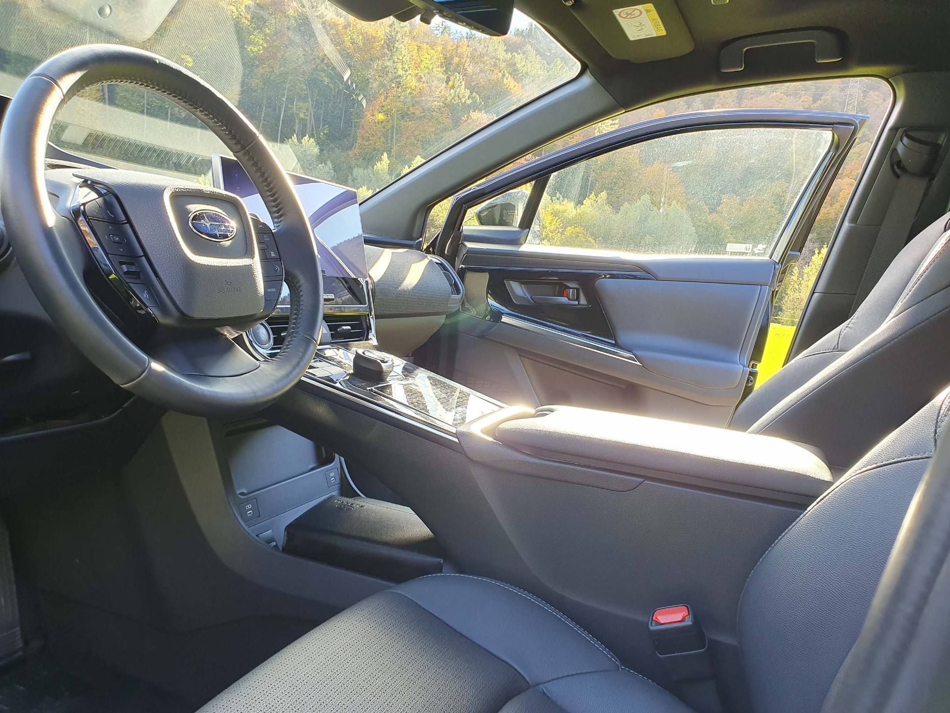 SUBARU Solterra eV Luxury AWD-image-12