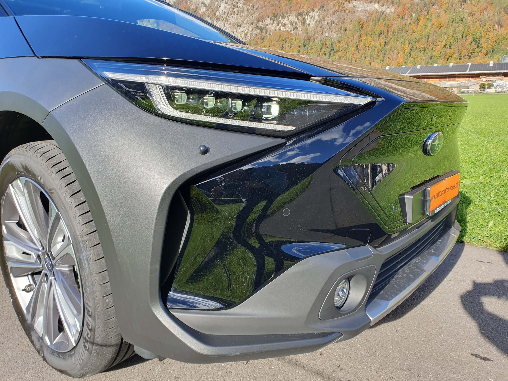 SUBARU Solterra eV Luxury AWD-image-1