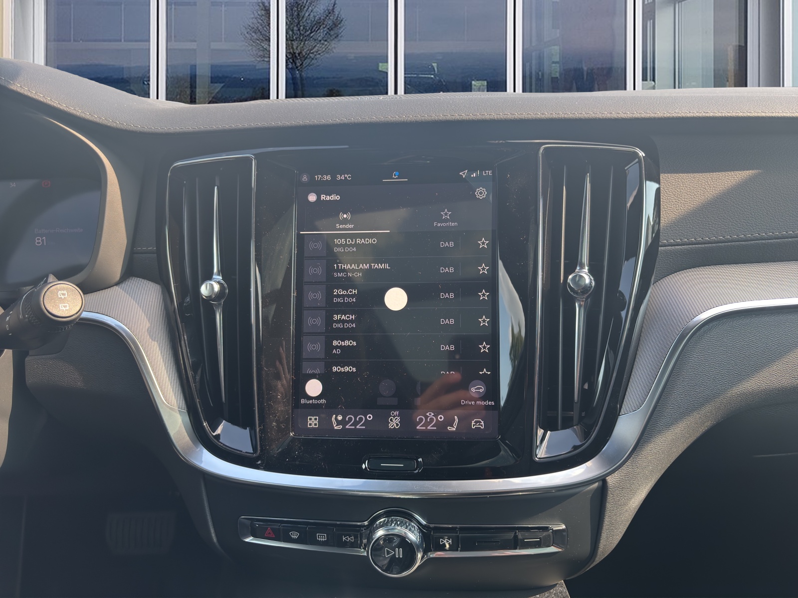 VOLVO V60 2.0 T6 TE Ultra Dark eAWD-image-9