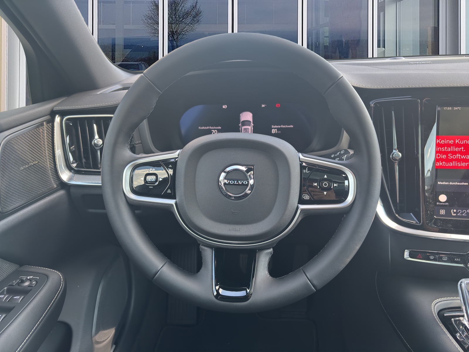VOLVO V60 2.0 T6 TE Ultra Dark eAWD-image-12