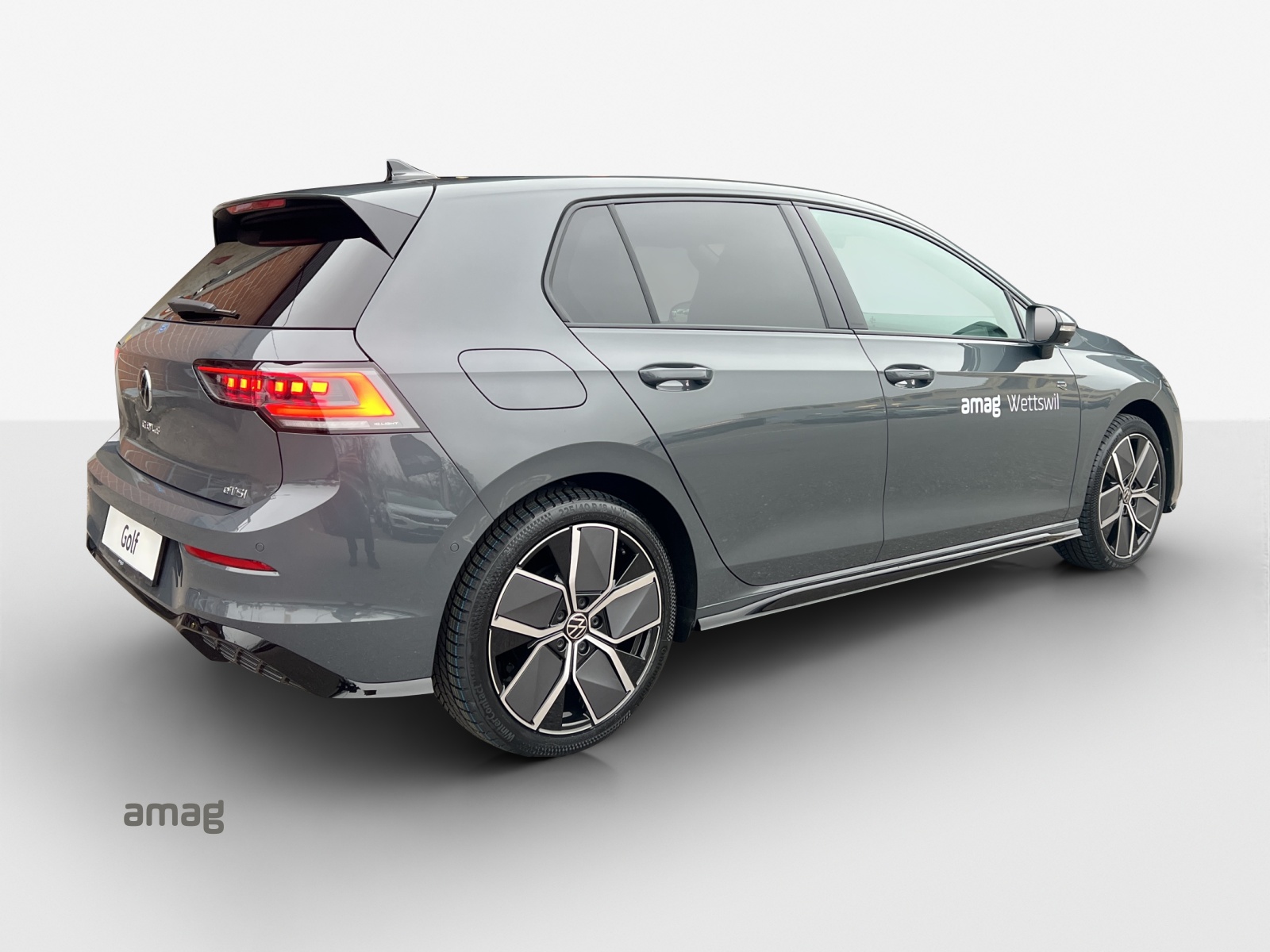 VW Golf 1.5 e TSI mHEV R-Line DSG-image-4