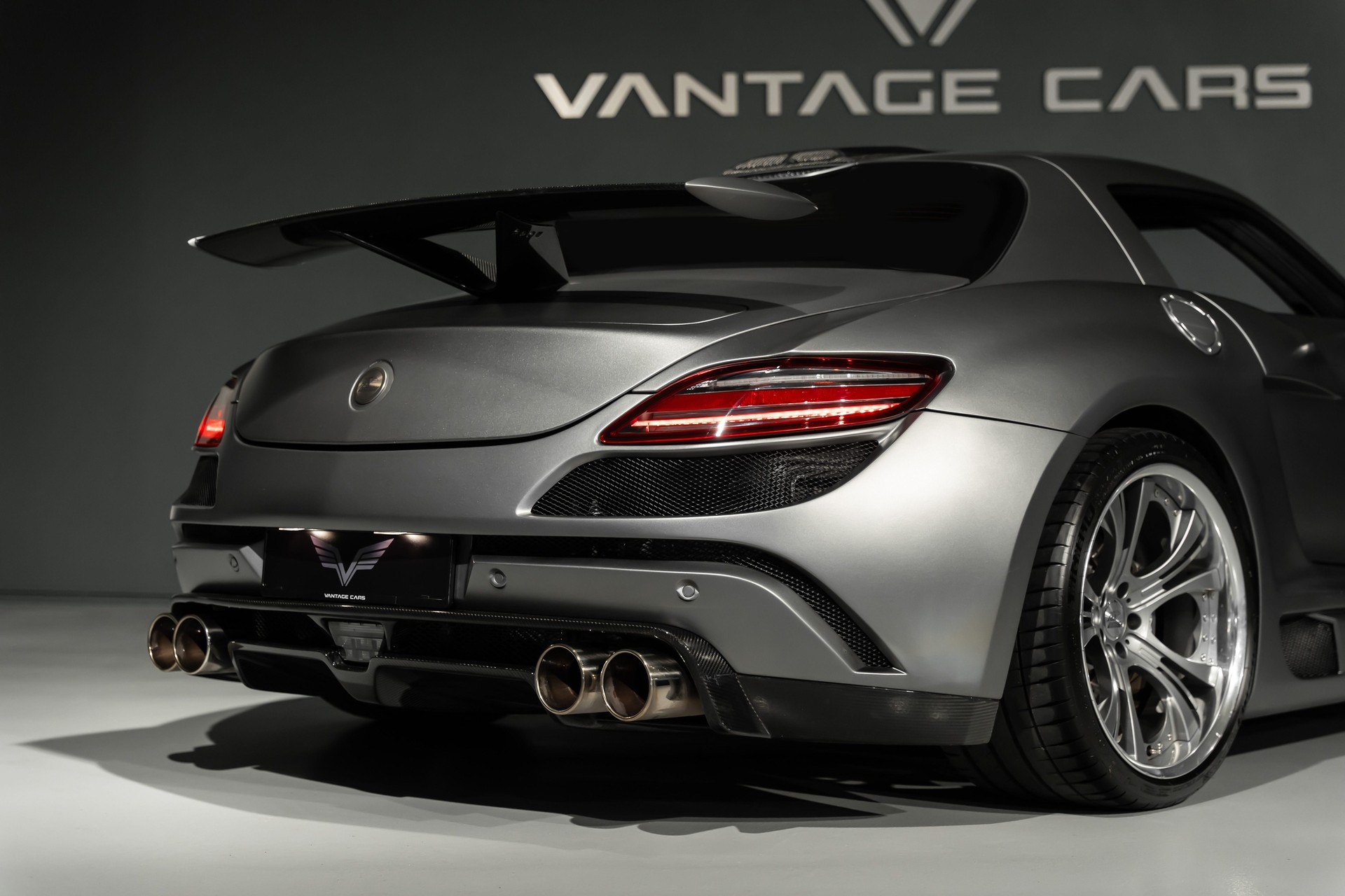 MERCEDES-BENZ SLS AMG Coupé FAB Gullstream-image-9
