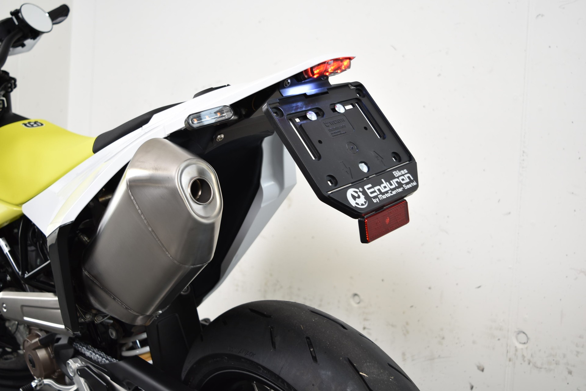 HUSQVARNA 701 Supermoto-image-7