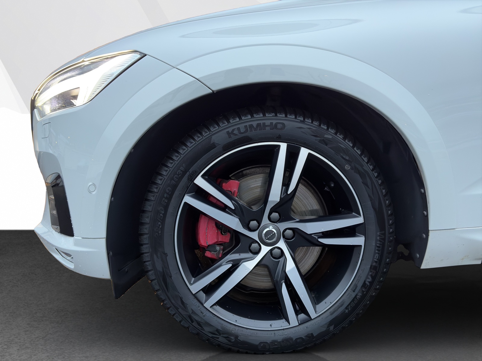 VOLVO XC60 2.0 T6 R-Design AWD-image-18