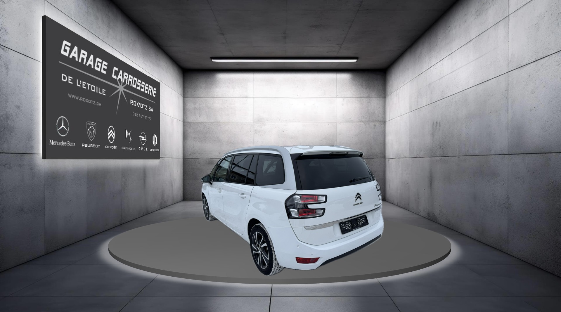 CITROEN Grand C4 Spacetourer 1.2 Pure Tech Shine EAT8-image-4
