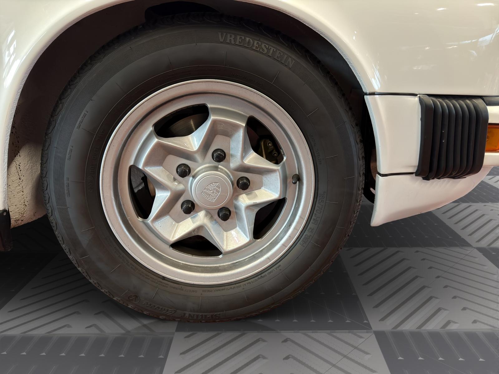 PORSCHE TARGA 2.7 S-image-19