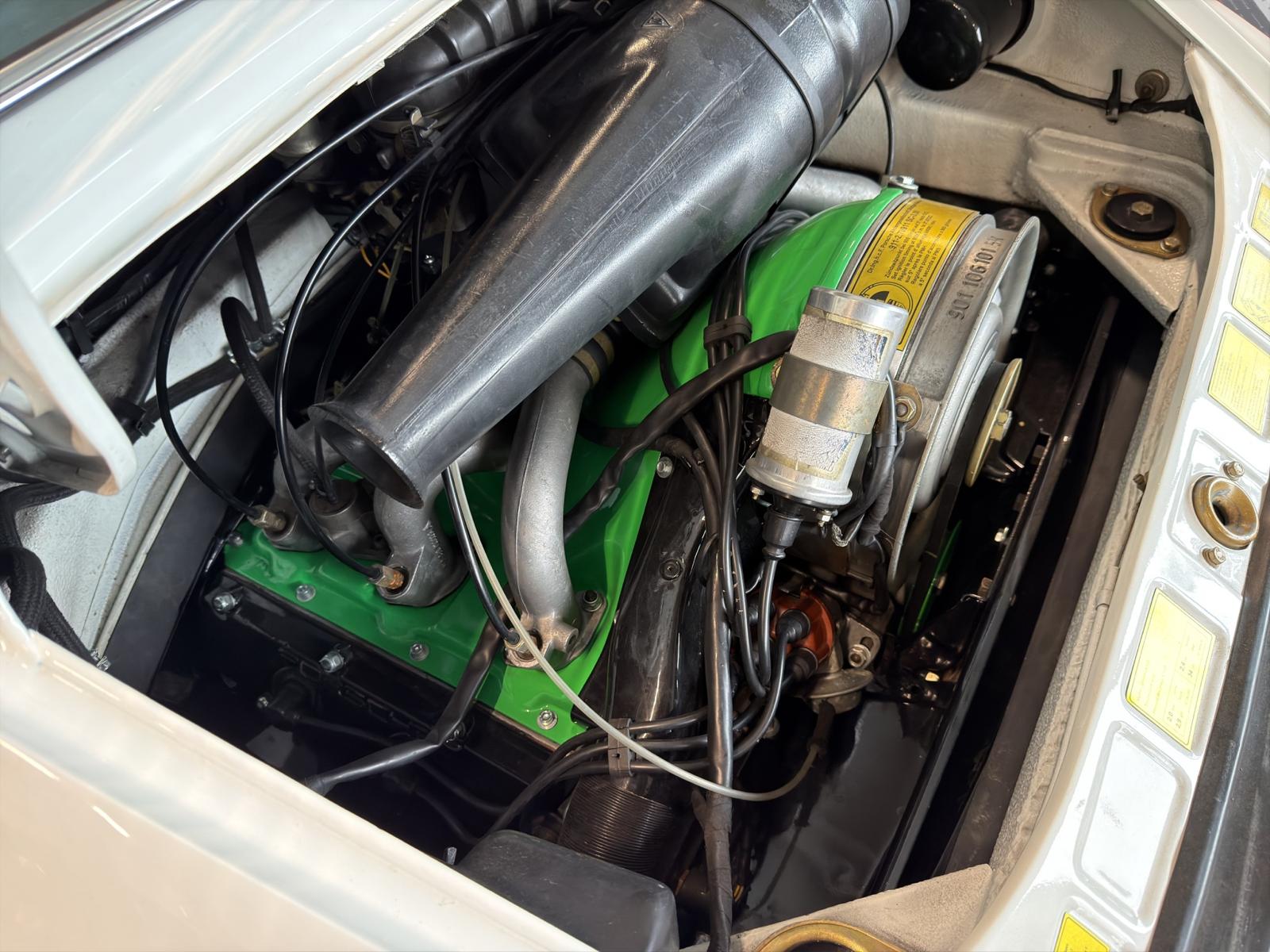 PORSCHE TARGA 2.7 S-image-17