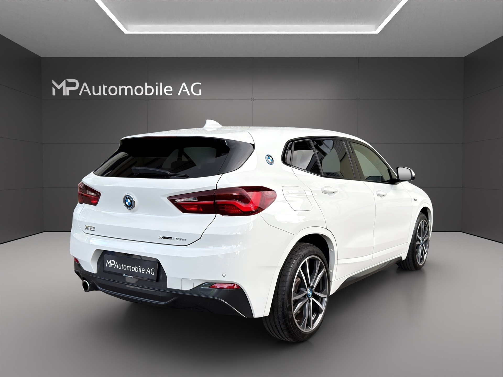 BMW X2 xDrive 25e M Sport Steptronic-image-2