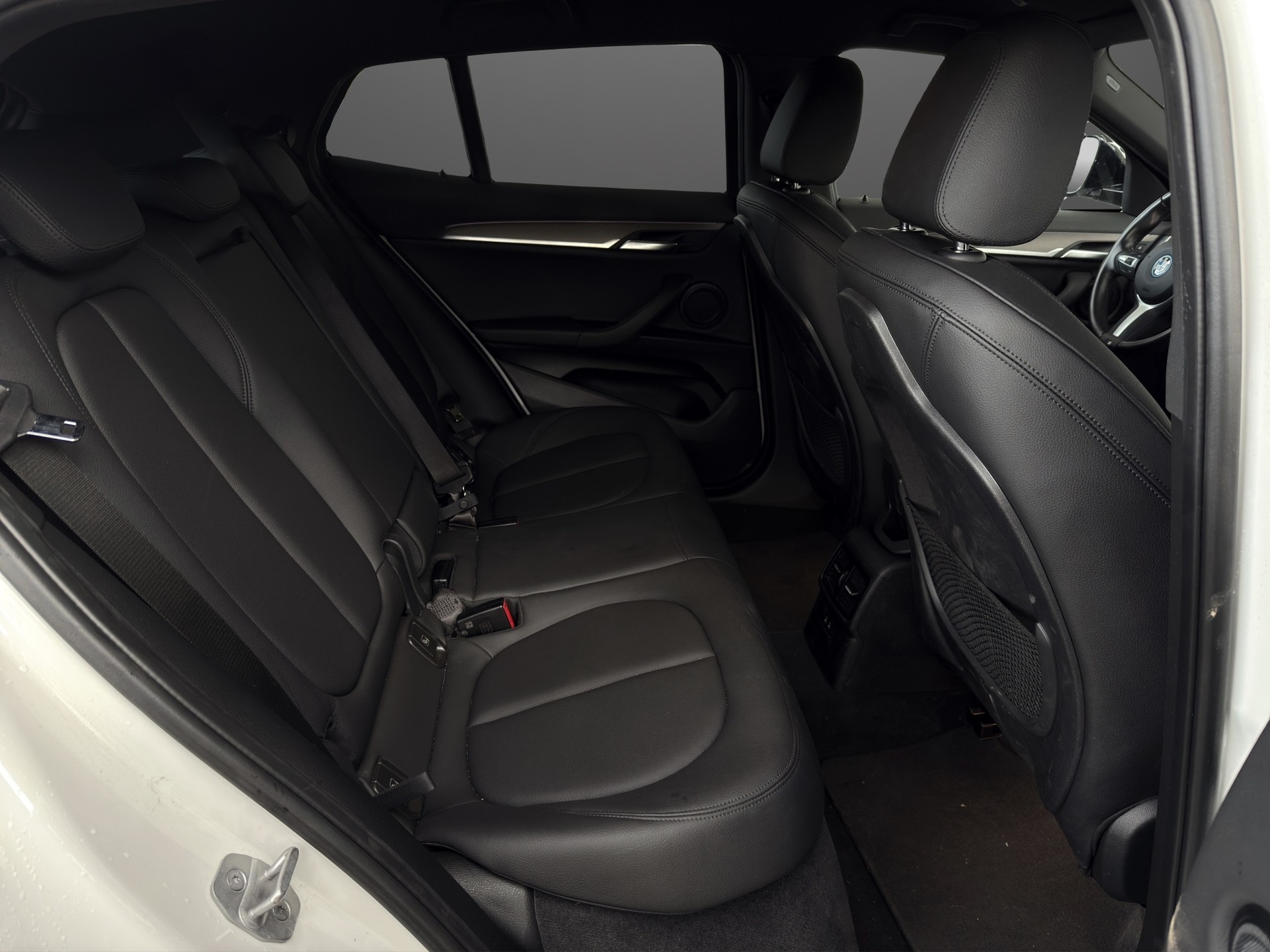 BMW X2 xDrive 25e M Sport Steptronic-image-6