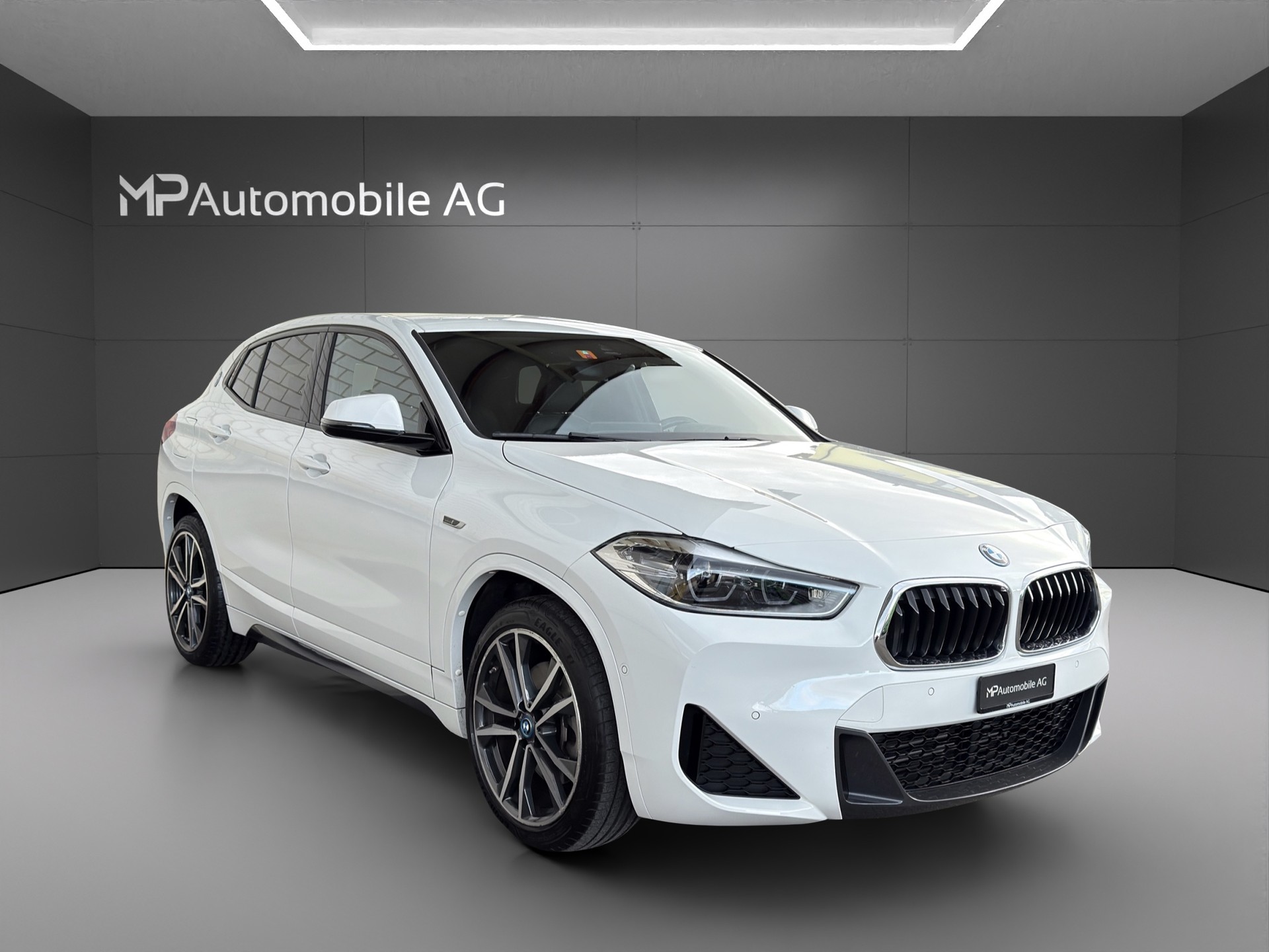 BMW X2 xDrive 25e M Sport Steptronic-image-1