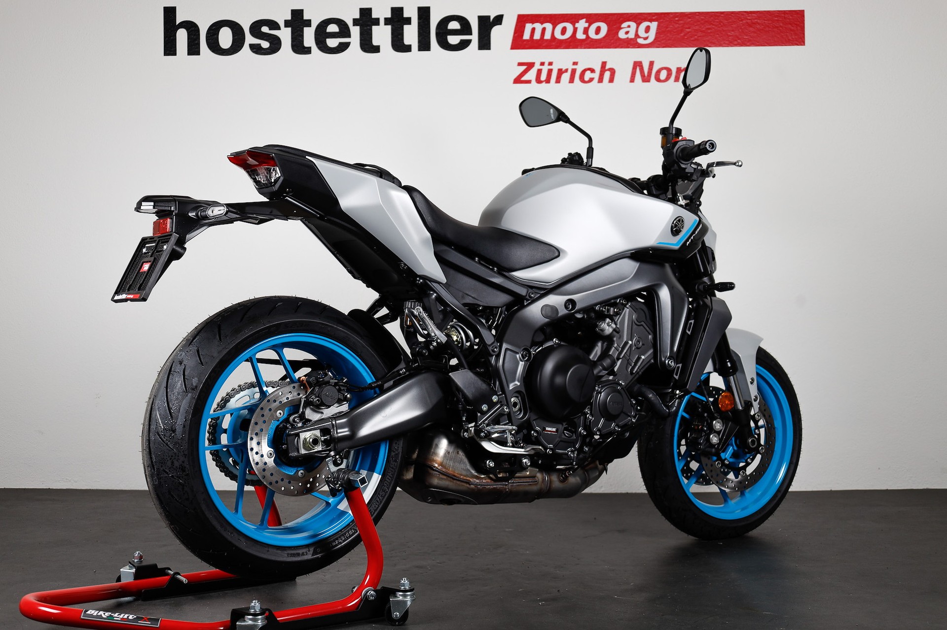 YAMAHA MT-09 35 kW-showroom-element-2