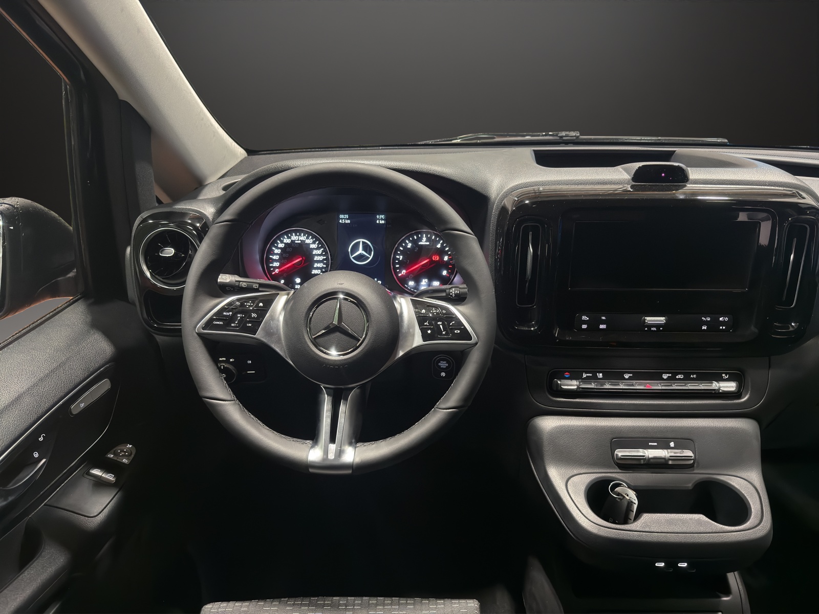 MERCEDES-BENZ Vito 114 CDI Lang Tourer 9G-Tronic 4M Select-image-8