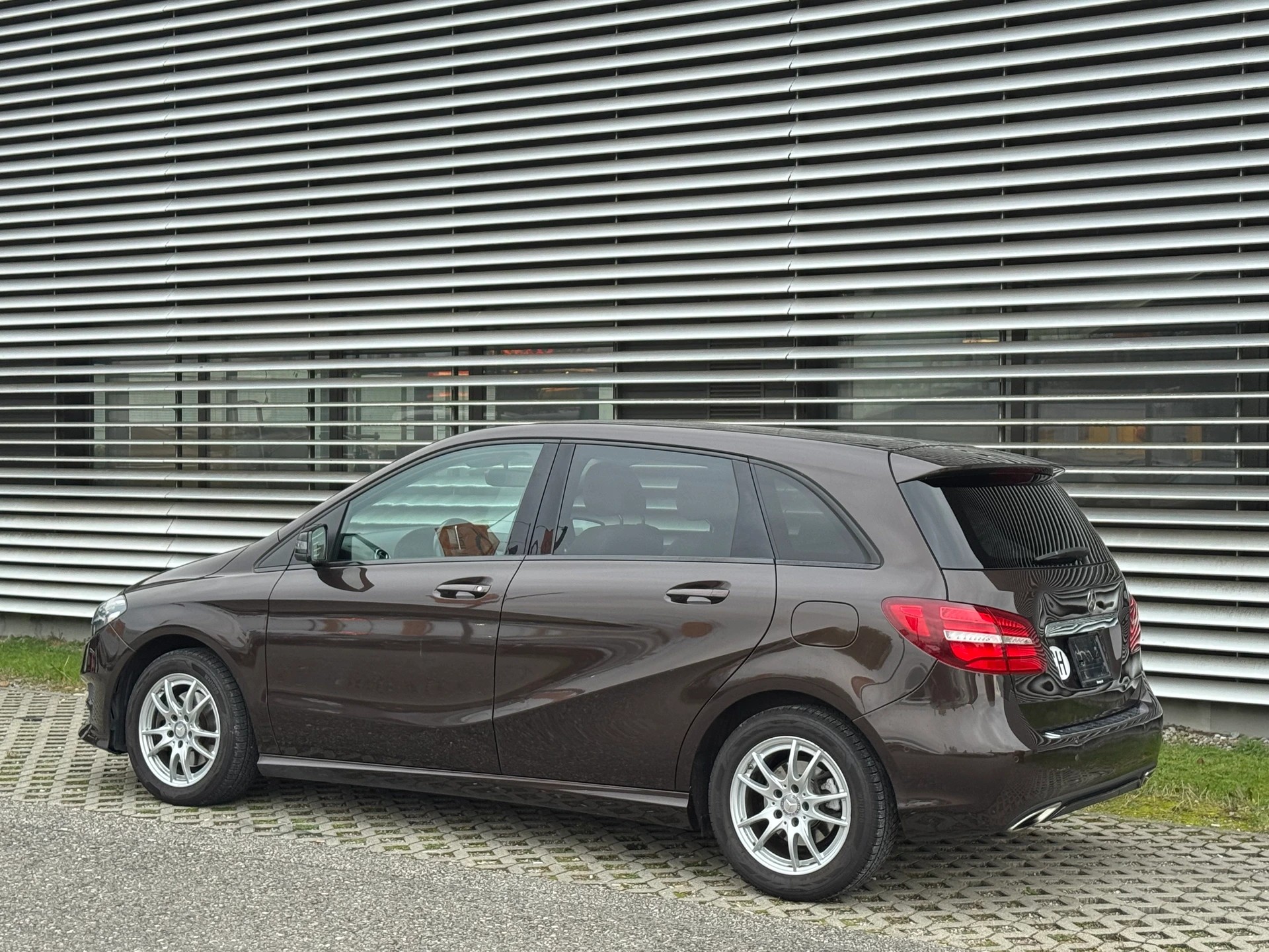 MERCEDES-BENZ B 200 CDI Urban 7G-DCT-image-1