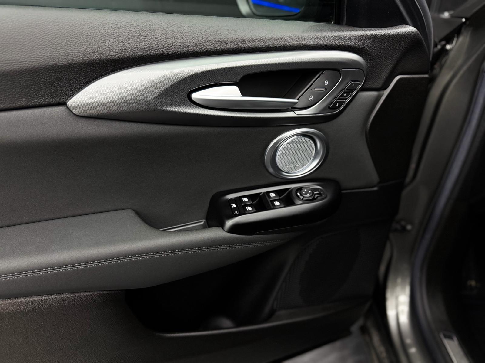 ALFA ROMEO Tonale 1.5 48V Hybrid Veloce-image-17